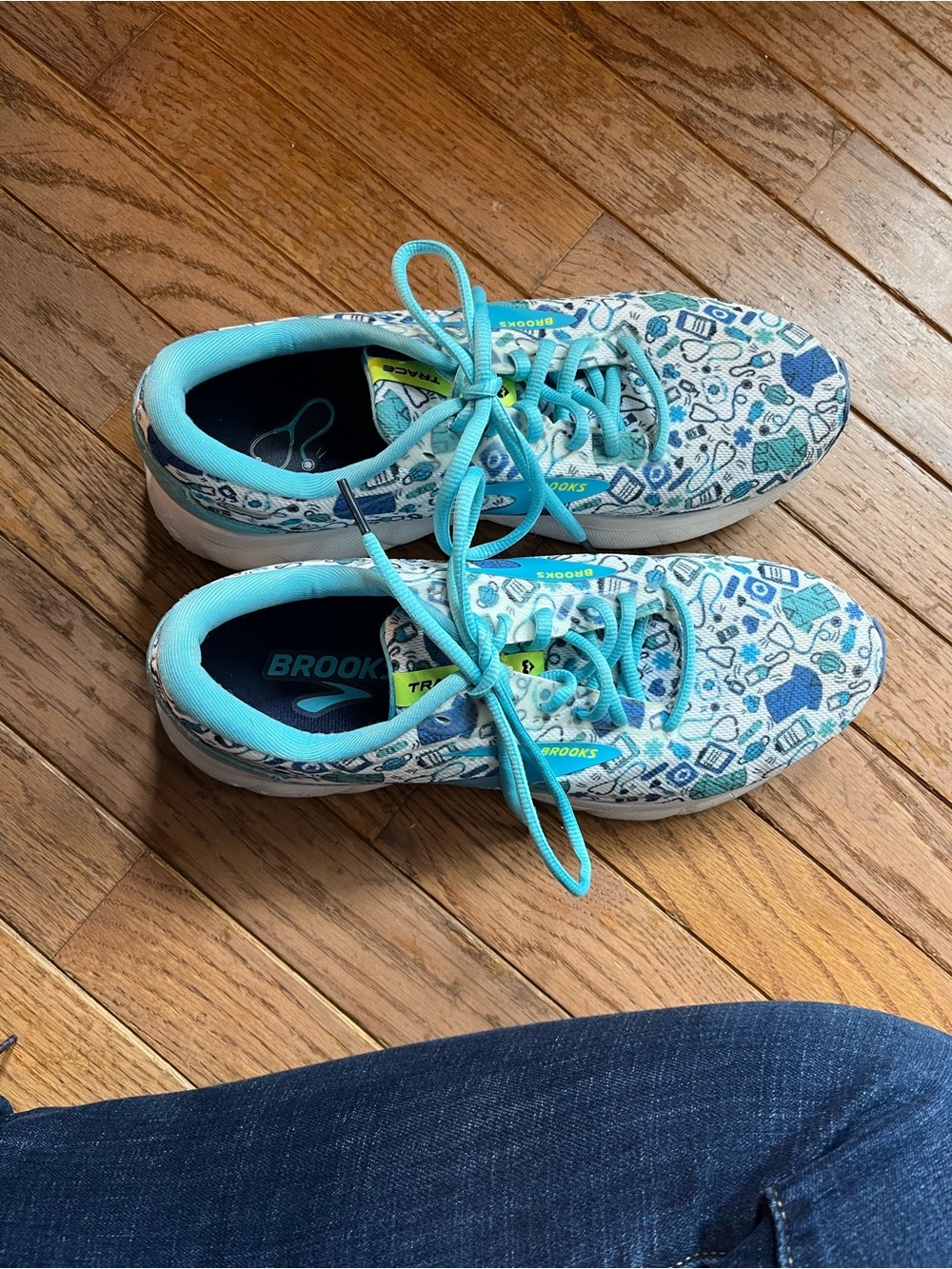 Brooks Trace 2 Hero Pack Nurse Medical Sneakers size 9.5
